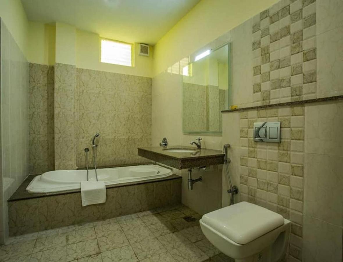 Cinemascope An Apart Hotel Chennai Dış mekan fotoğraf